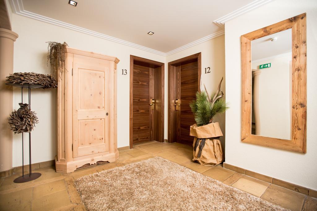 Hotel Garni Caroline Ischgl Phòng bức ảnh