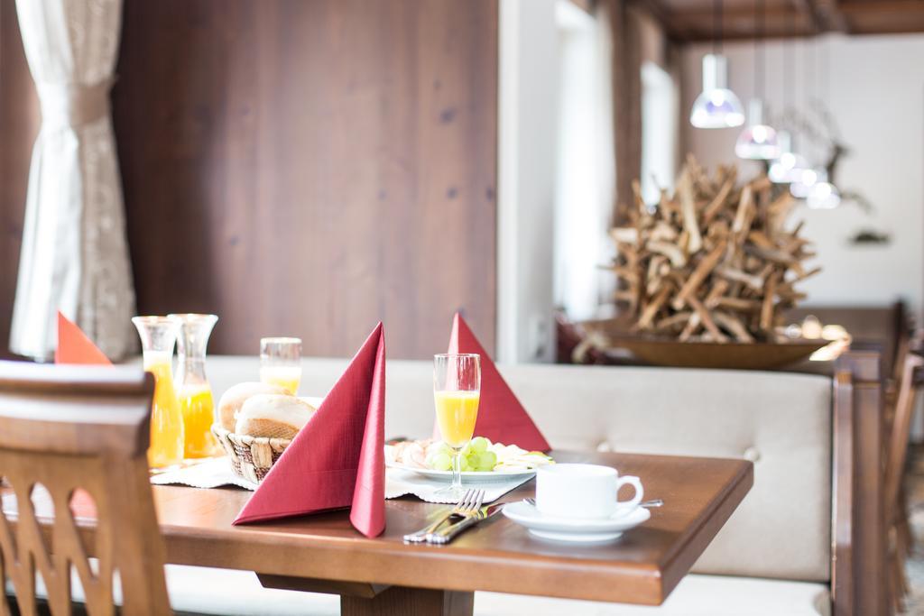 Hotel Garni Caroline Ischgl Phòng bức ảnh