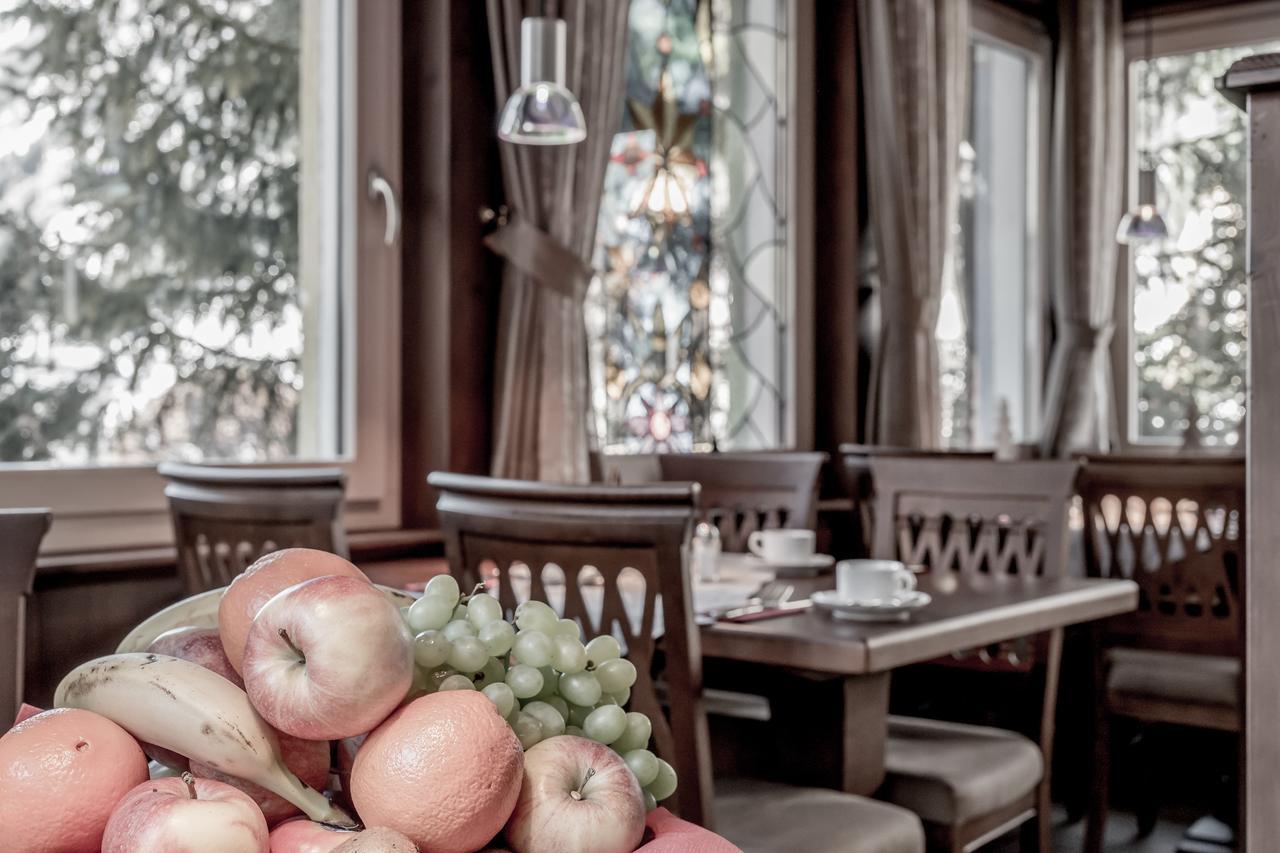 Hotel Garni Caroline Ischgl Ngoại thất bức ảnh