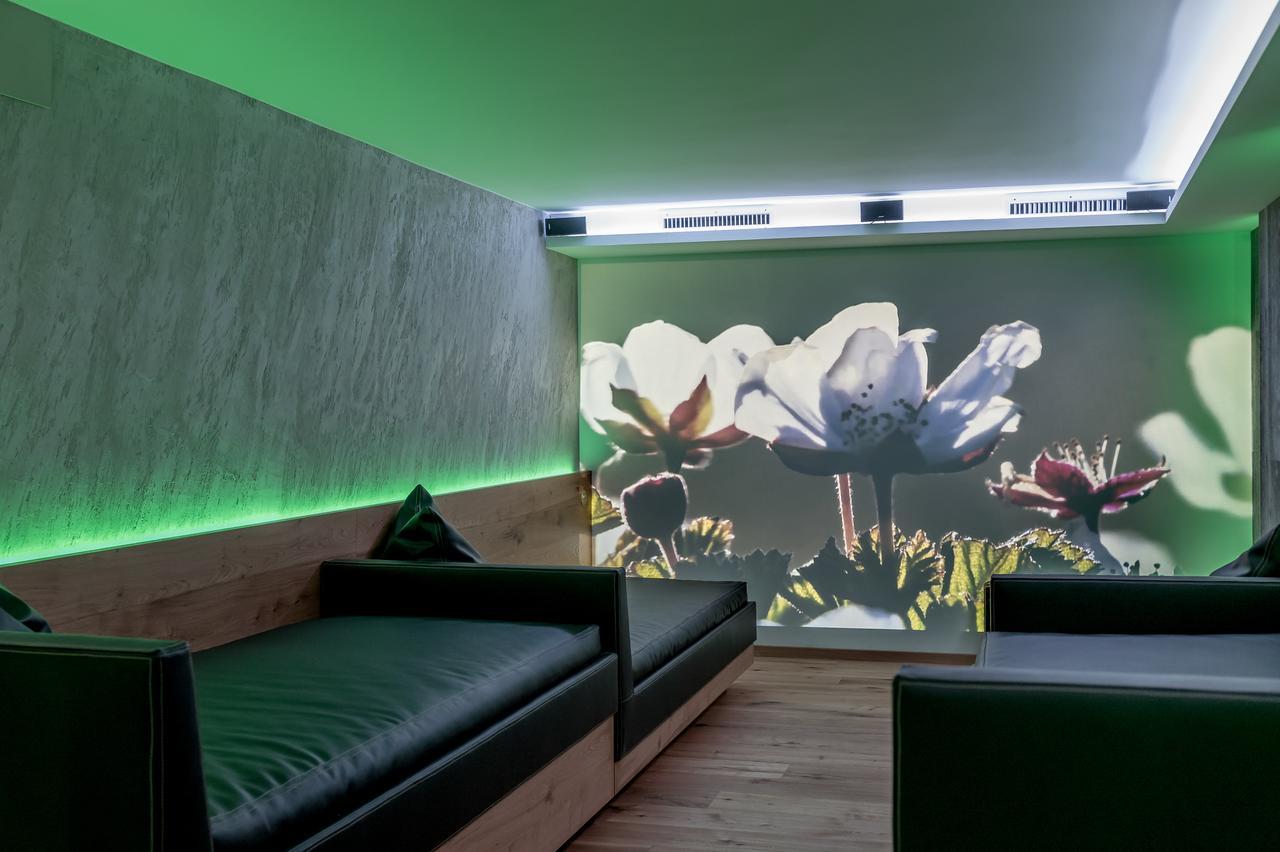 Hotel Garni Caroline Ischgl Ngoại thất bức ảnh