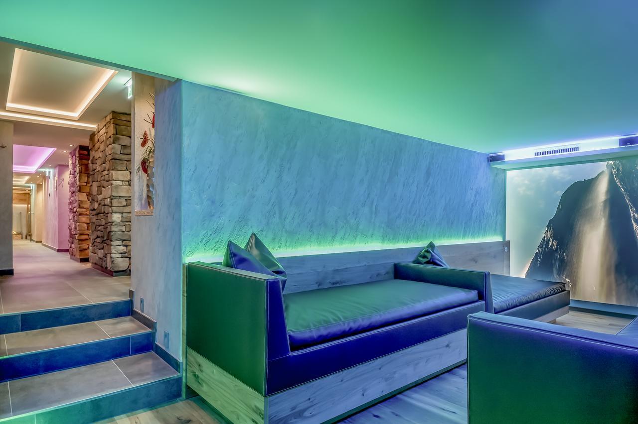Hotel Garni Caroline Ischgl Ngoại thất bức ảnh